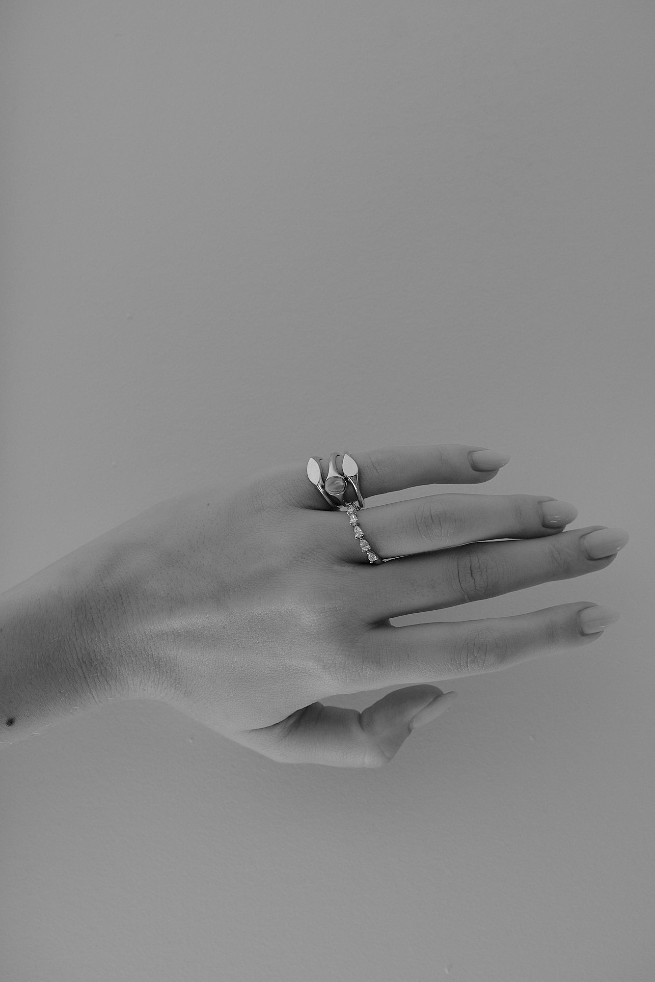 Mini Pear Signet Ring | Silver