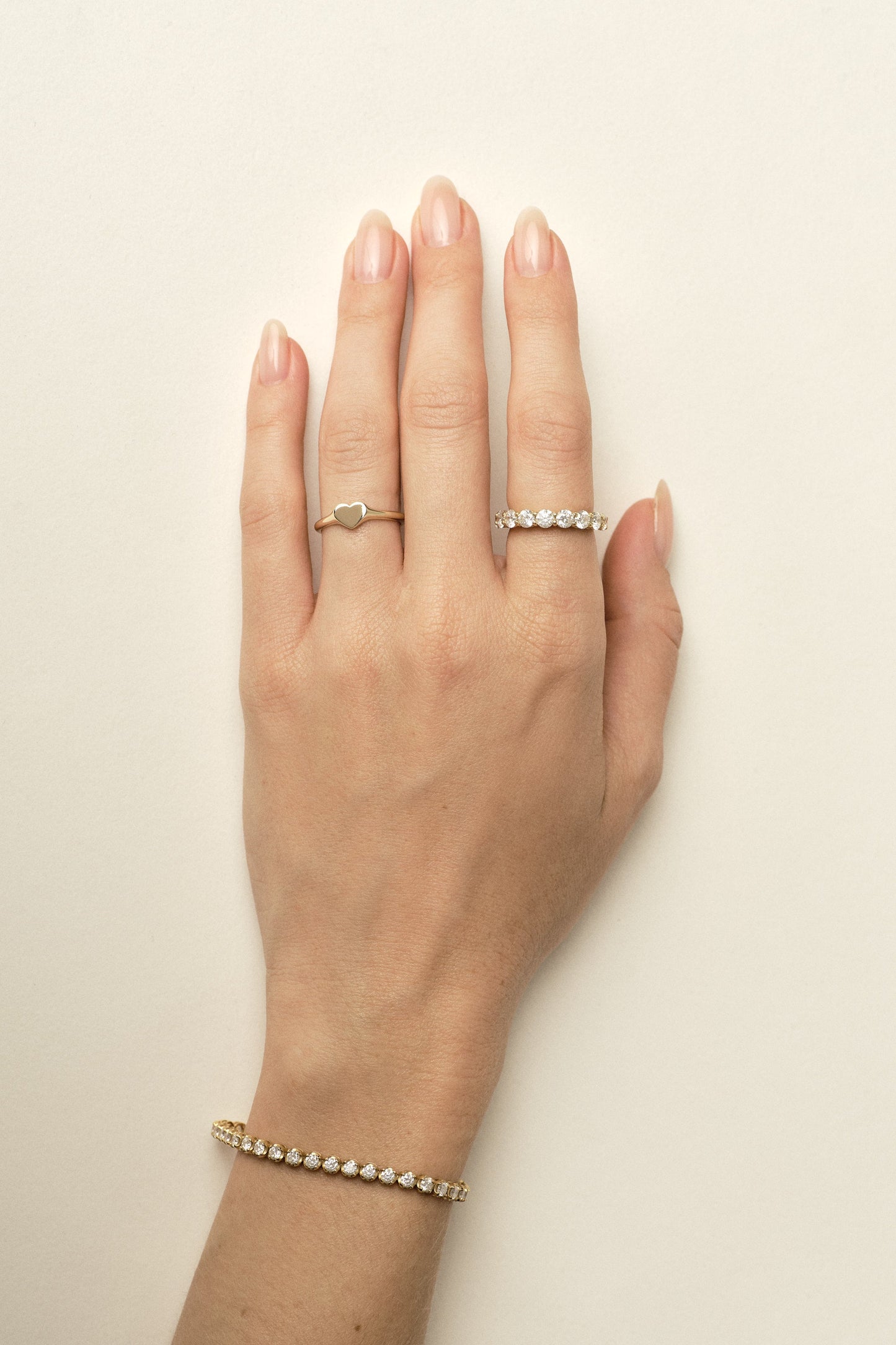 Mini Heart Signet Ring | White Gold