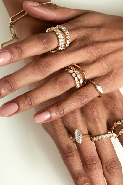 Mini Pear Signet Ring | Yellow Gold