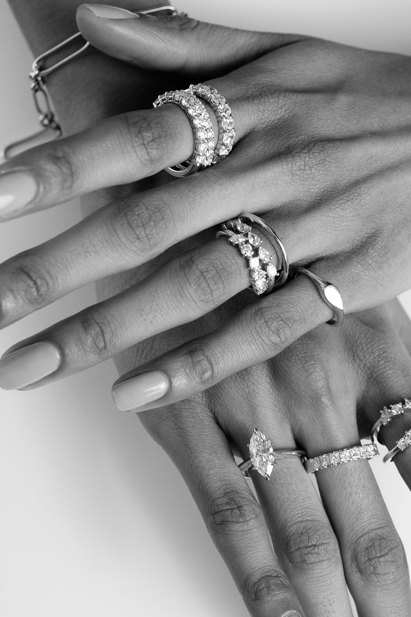 Mini Pear Signet Ring | White Gold