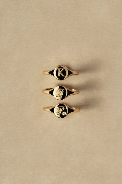 Mini Oval Signet Ring | Silver
