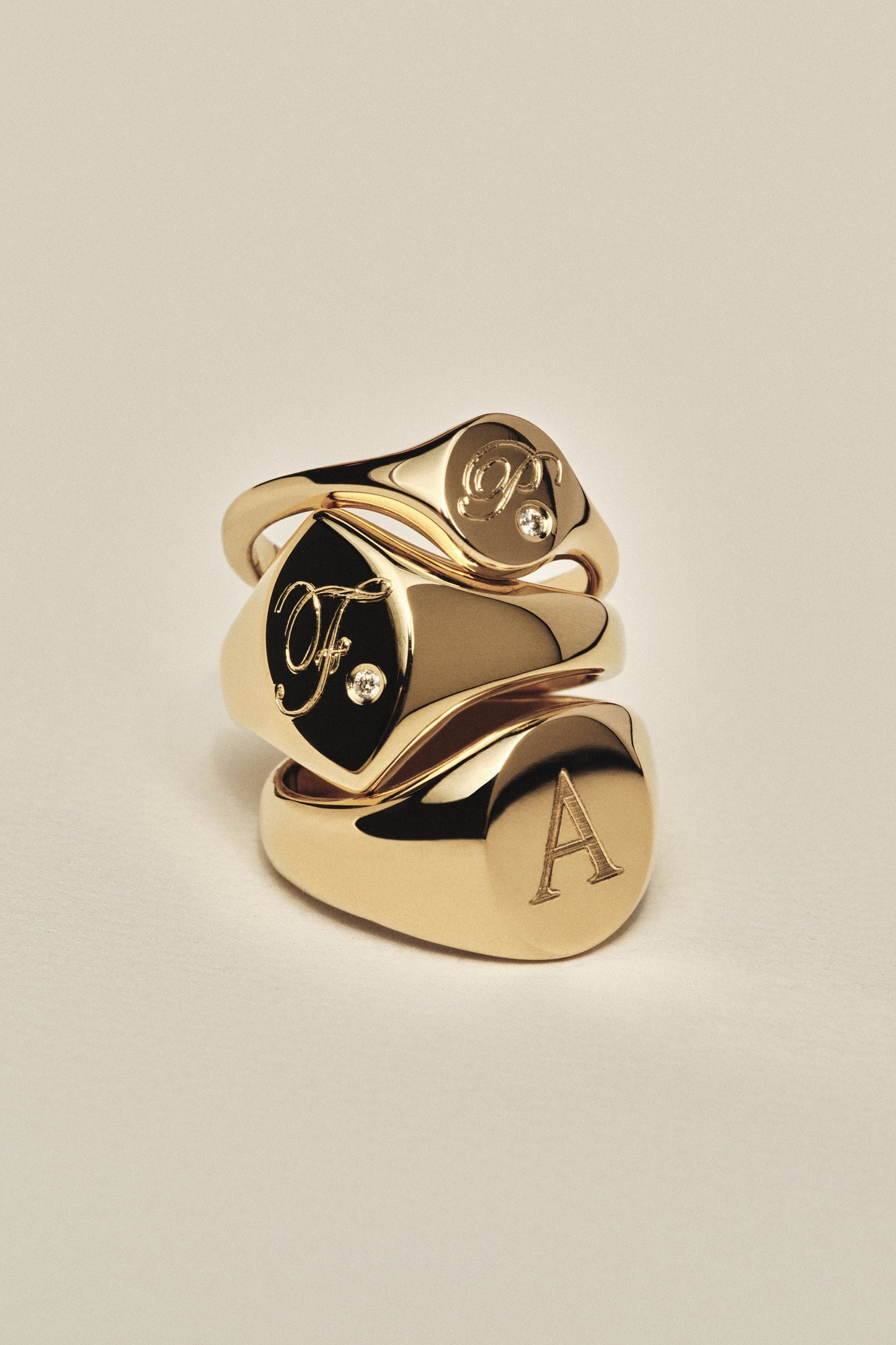 Mini Oval Signet Ring | Silver