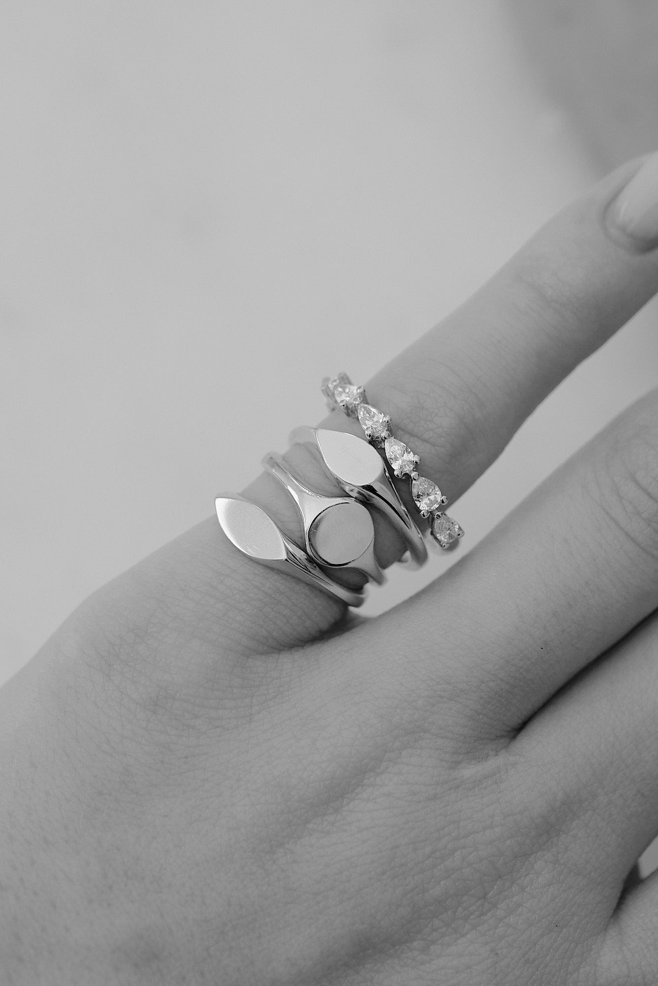 Mini Pear Signet Ring | Silver