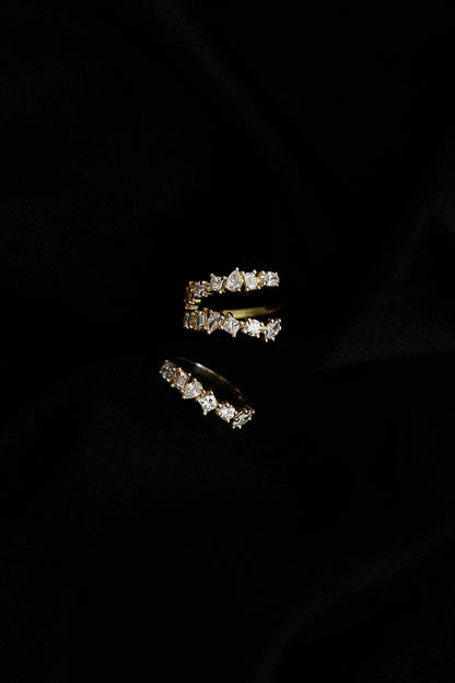 Scattered Diamond Ring | 18K Yellow Gold