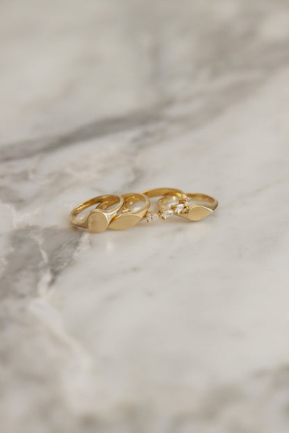 Mini Marquise Signet Ring | Yellow Gold