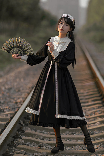 Black Bowknot Ruffled Nun Gothic Lolita Tiered Dress