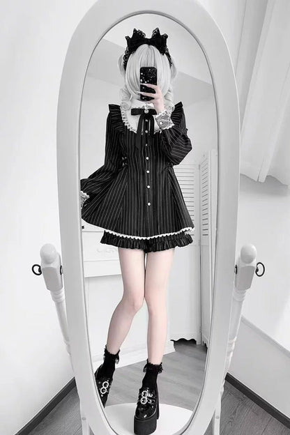 Black Doll Collar Long Sleeves Vertical Striped Printed Ruffled Bow Classic Lolita Dress