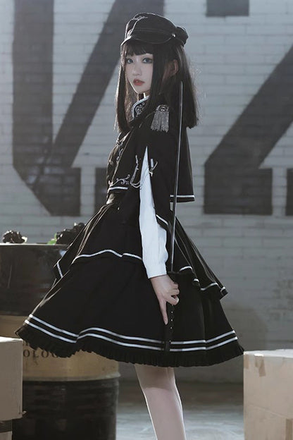 Black Battle of Thorns Print Ruffle Gothic Military Handsome Lolita Skirt