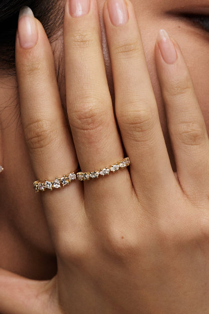 Scattered Diamond Ring | 18K Yellow Gold