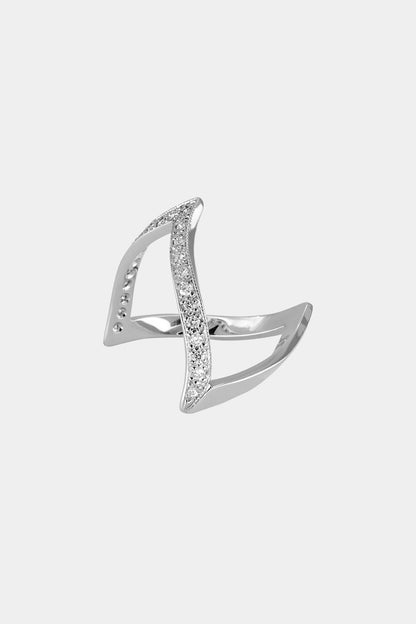 En Pointe Diamond Ring | White Gold