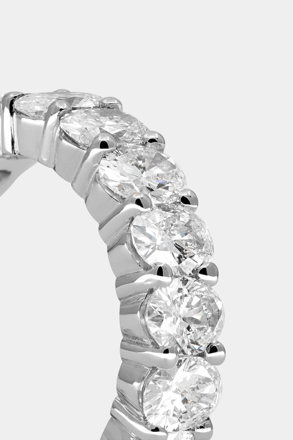 Oval Diamond Eternity Ring | 18K Gold