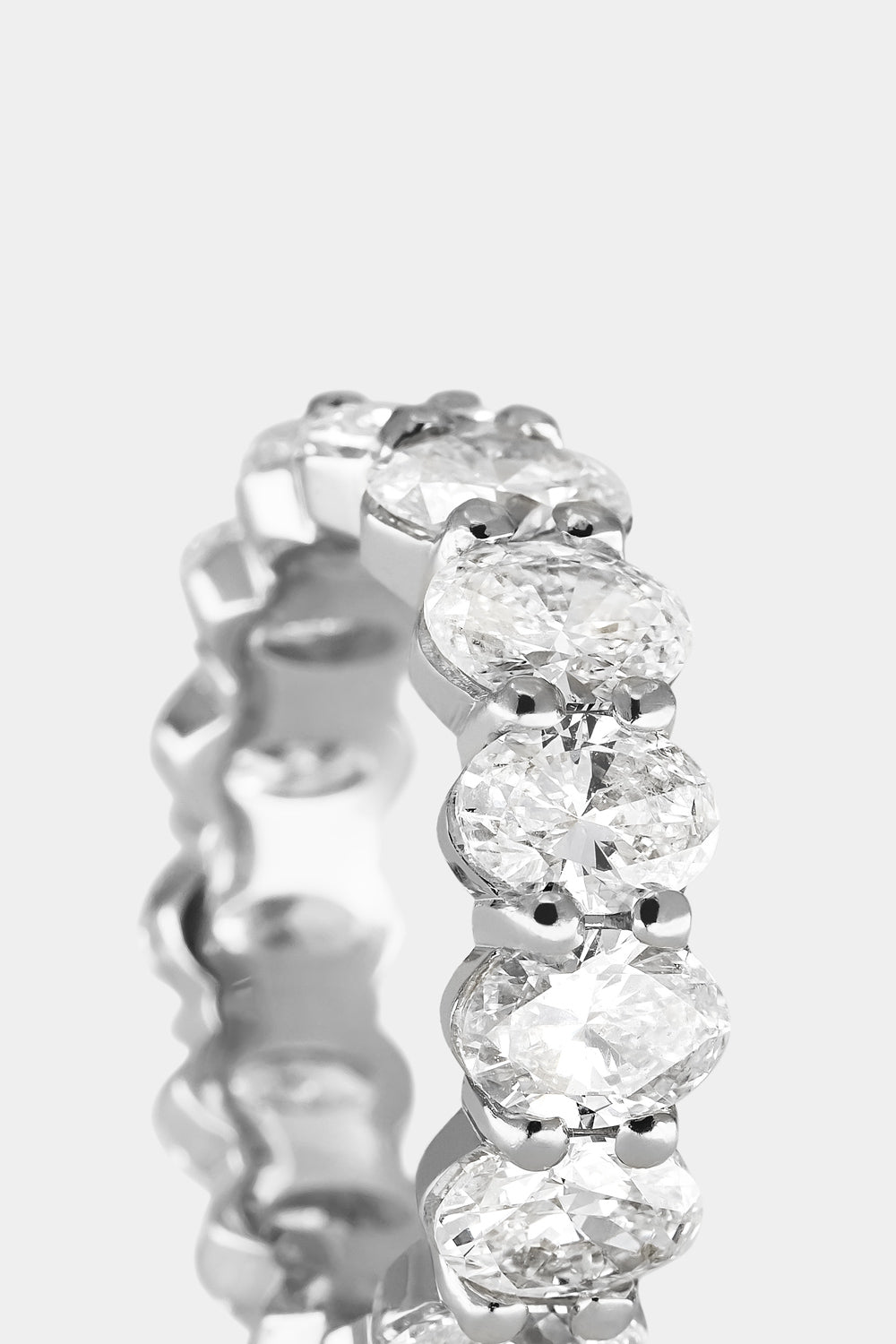 Oval Diamond Eternity Ring | 18K Gold
