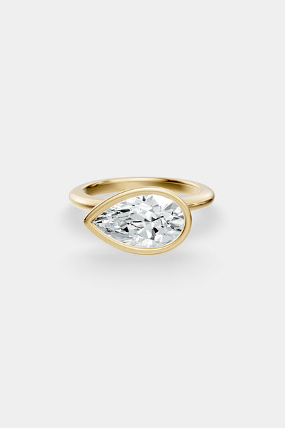 East West Diamond Bezel Solitaire Ring | Gwen Band