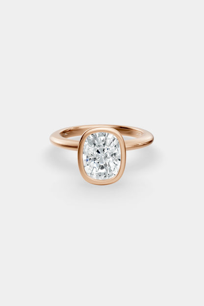 Diamond Bezel Solitaire Ring | Gwen Band