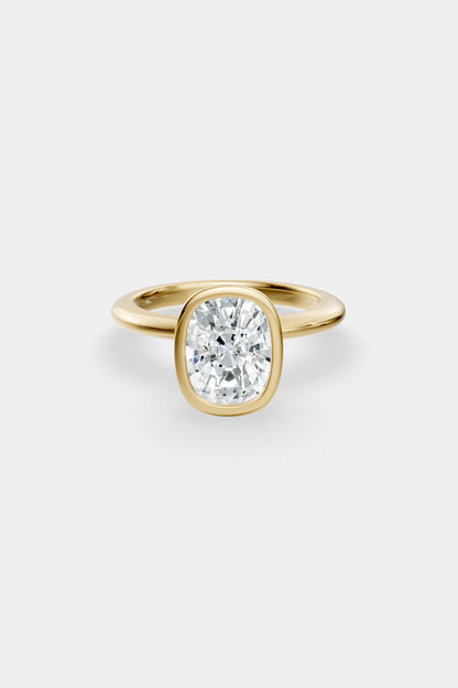 Diamond Bezel Solitaire Ring | Gwen Band