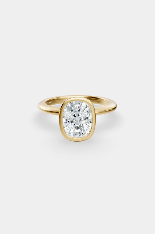 Diamond Bezel Solitaire Ring | Gwen Band