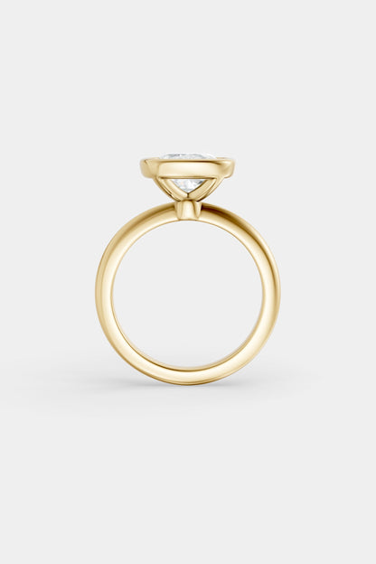East West Diamond Bezel Solitaire Ring | Gwen Band