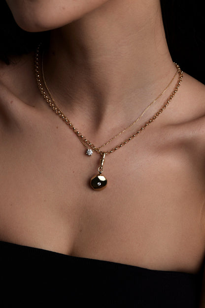 Round Diamond Necklace | 18K Gold