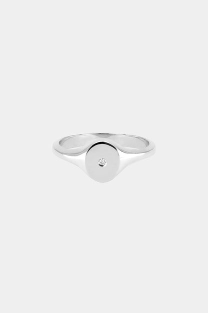 Mini Oval Signet Ring | White Gold