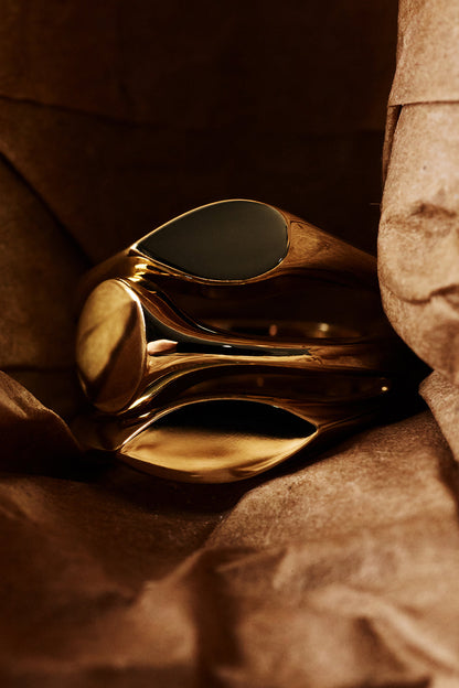 Mini Marquise Signet Ring | Yellow Gold