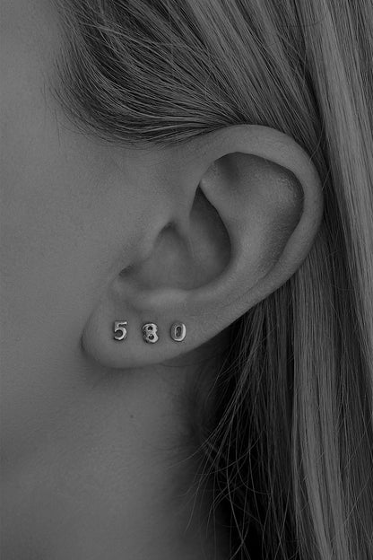 Number Stud | 9K White Gold