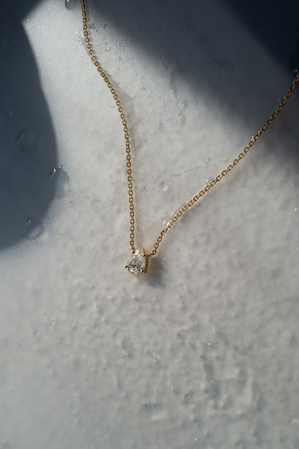 Pear Diamond Necklace | 18K Gold