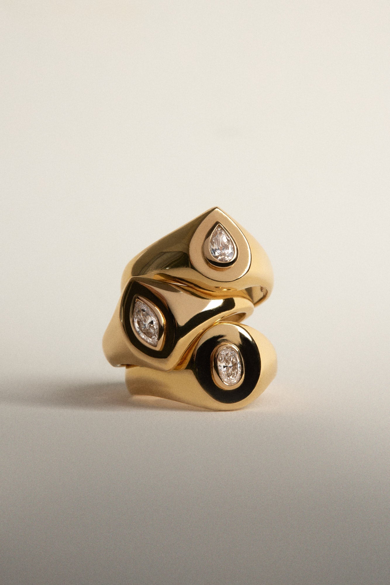 Pear Diamond Signet Ring | White Gold