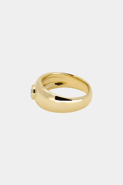 Round Diamond Bezel Blob Ring | 18K Yellow Gold