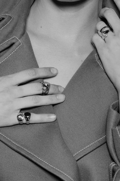 Pear Signet Ring | White Gold