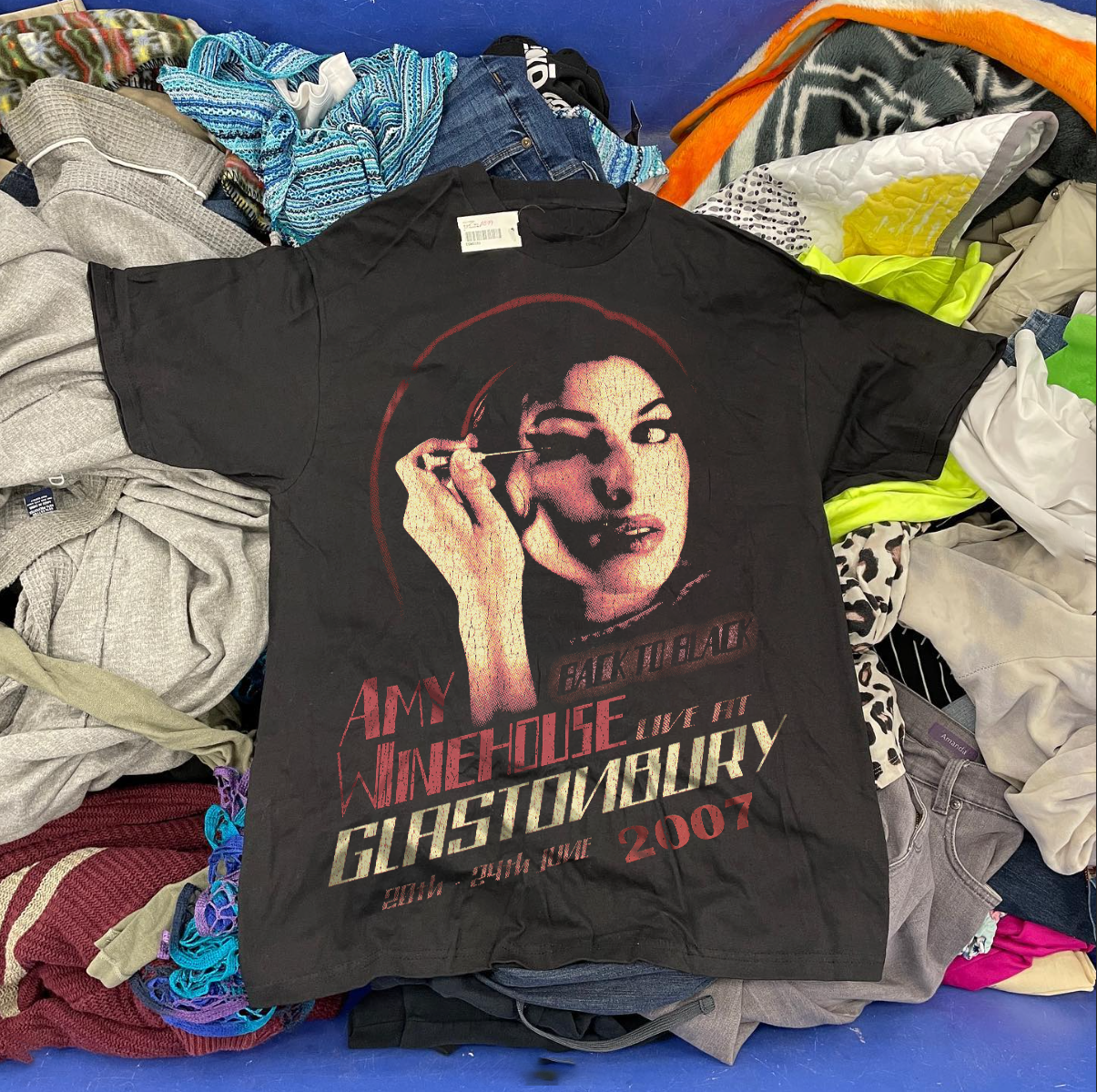 Winehouse Back To Black 2007 Tour Tee - Washed Black Vintage T-Shirt