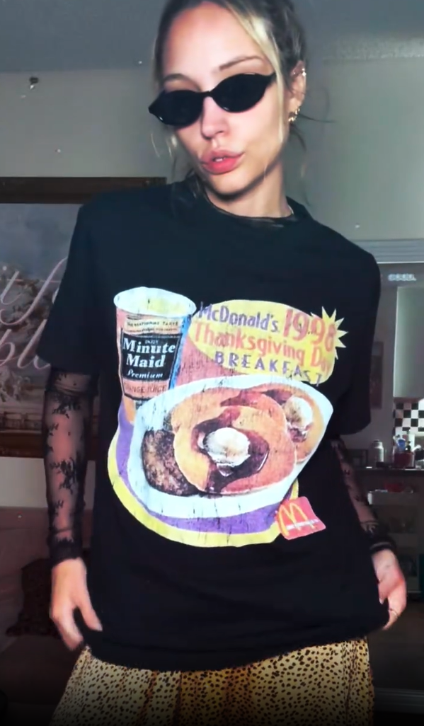 98 Thanksgiving Breakfast Vintage Washed Black T-Shirt