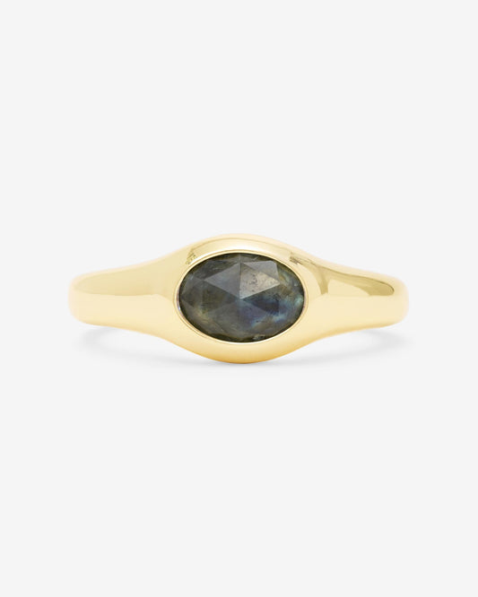 She's a Boss Signet Ring - Gold|Labradorite