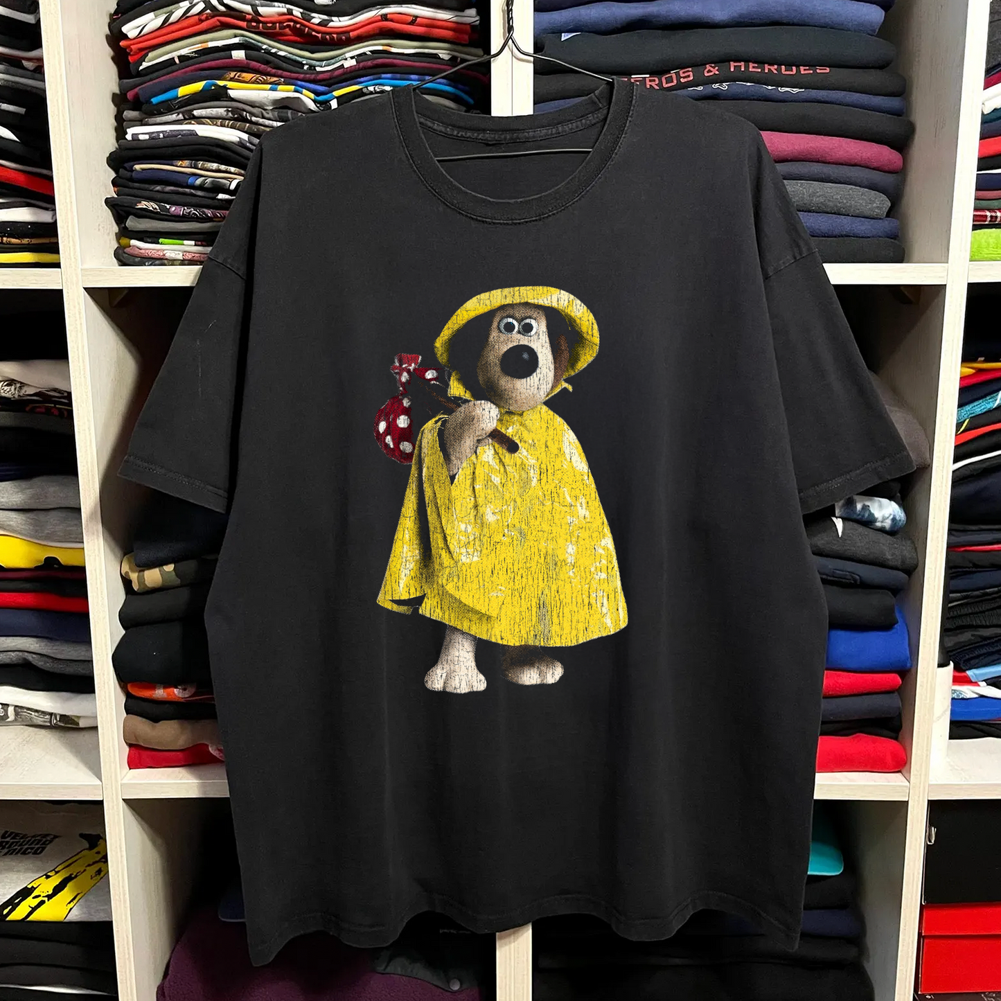 Rare Gromit Raincoat Washed Black Tee