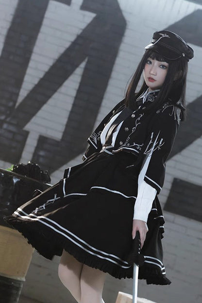 Black Battle of Thorns Print Ruffle Gothic Military Handsome Lolita Skirt