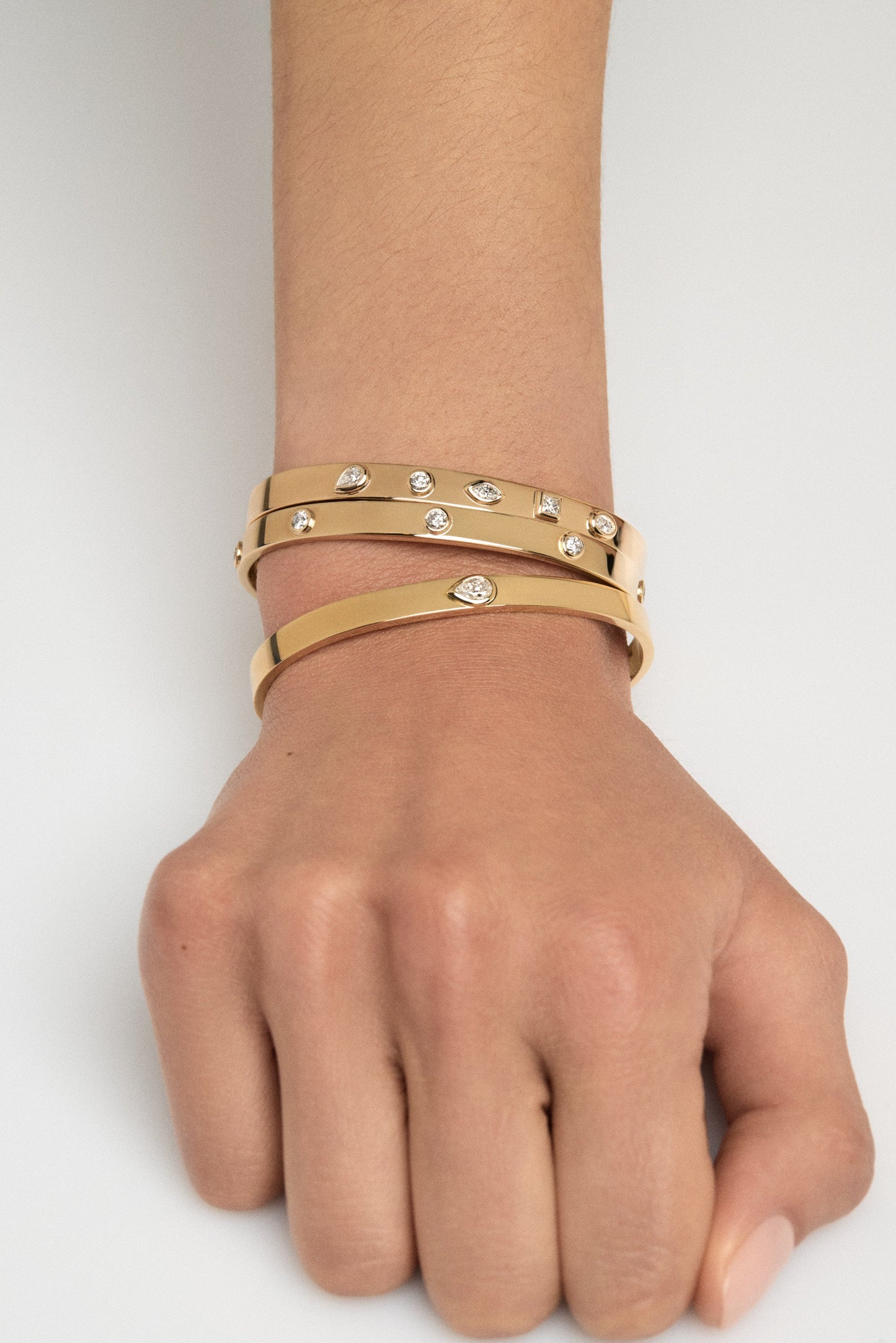 Diamond Tallows Bangle | White Gold