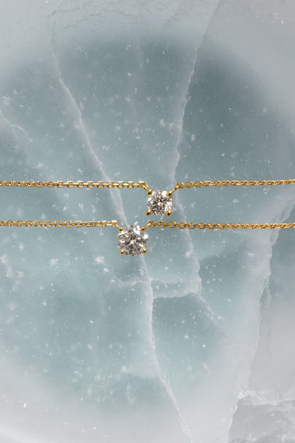 Round Diamond Necklace | 18K Gold